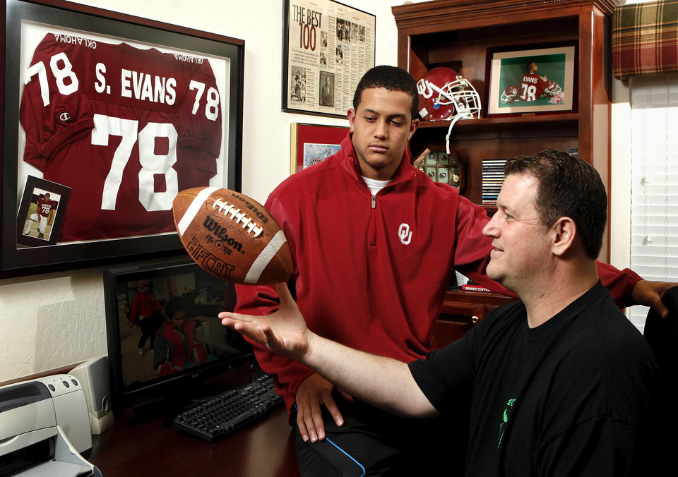 Remembering a pair of father-son duos to play for the Oklahoma Sooners