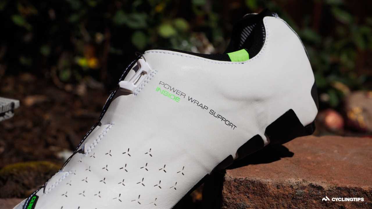 Q36.5 Unique road shoe review: Q for Quirky