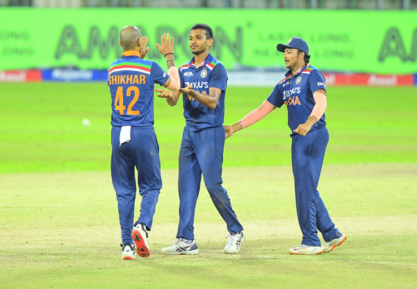 3rd ODI: Avishka, Rajapaksa guide Sri Lanka to a consolation three-wicket win; India clinch series 2-1