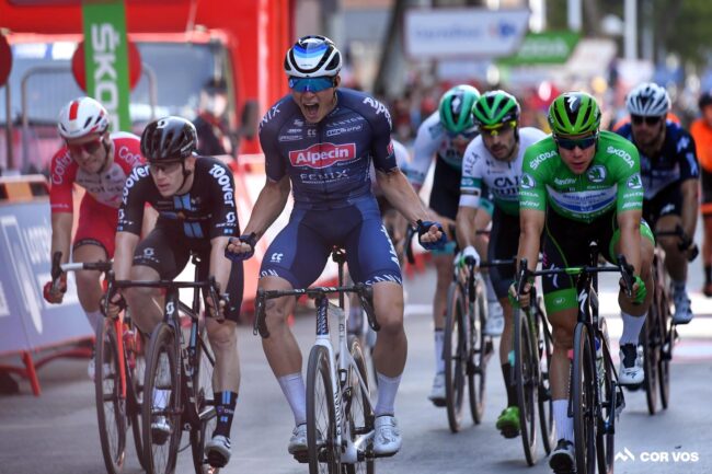 Philipsen sprints to another win on stage 5 of the Vuelta a España