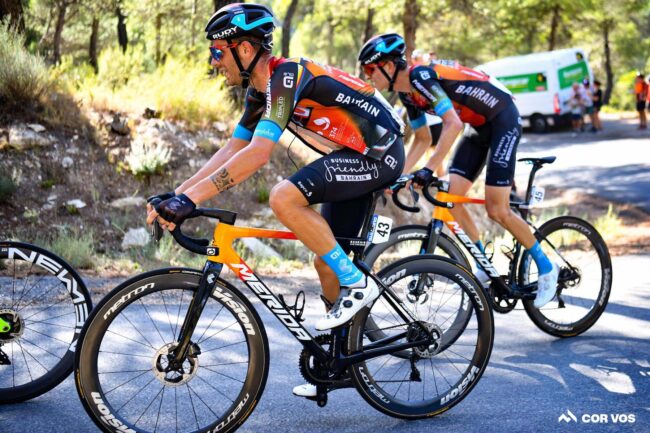 After 70 km solo, Damiano Caruso climbs to stage 9 victory at the Vuelta