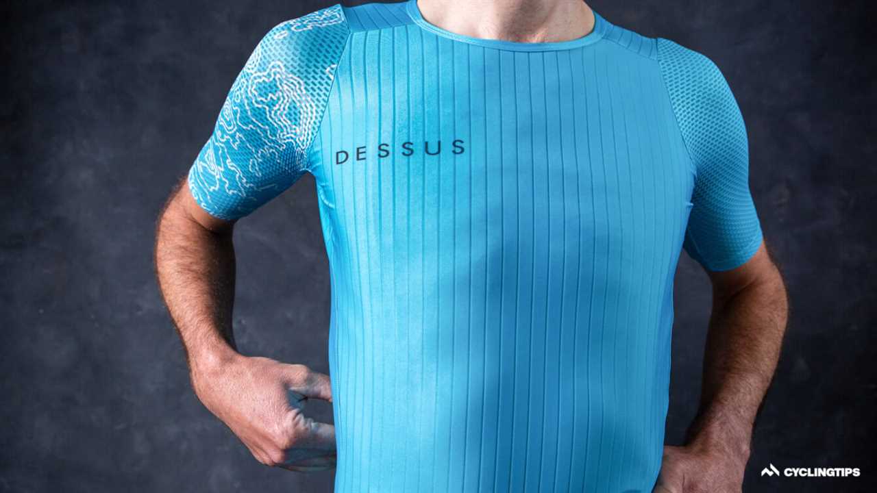 Review: Dessus’s zipless, 4-to-8-watts-faster aero jersey