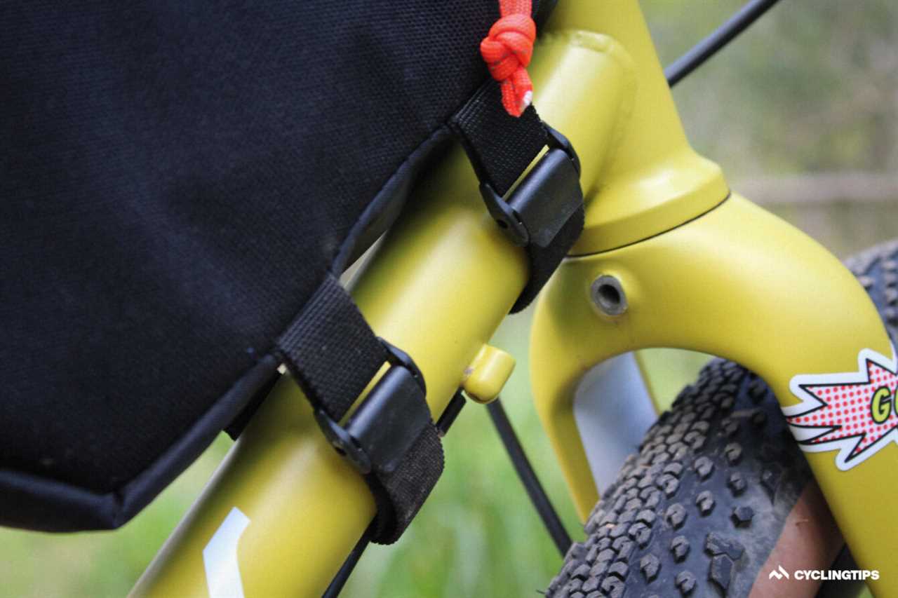 Restrap Small Frame Bag review: Little volume, big success