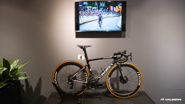 Gallery: Alaphilippe’s worlds winning Tarmac SL7 with clinchers!