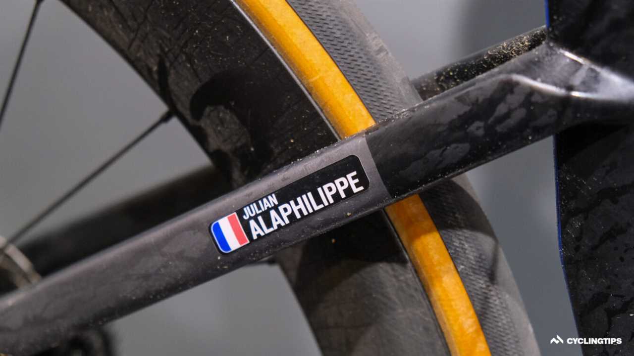 Gallery: Alaphilippe’s worlds winning Tarmac SL7 with clinchers!