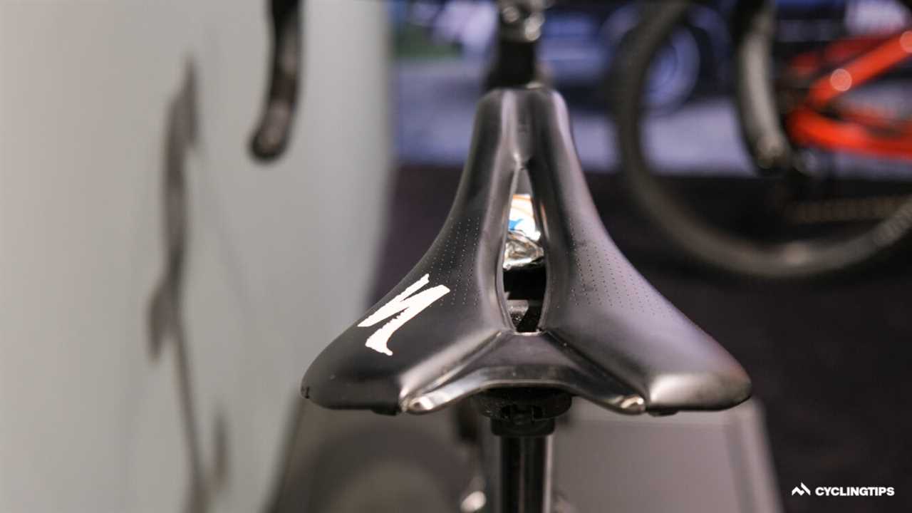 Gallery: Alaphilippe’s worlds winning Tarmac SL7 with clinchers!