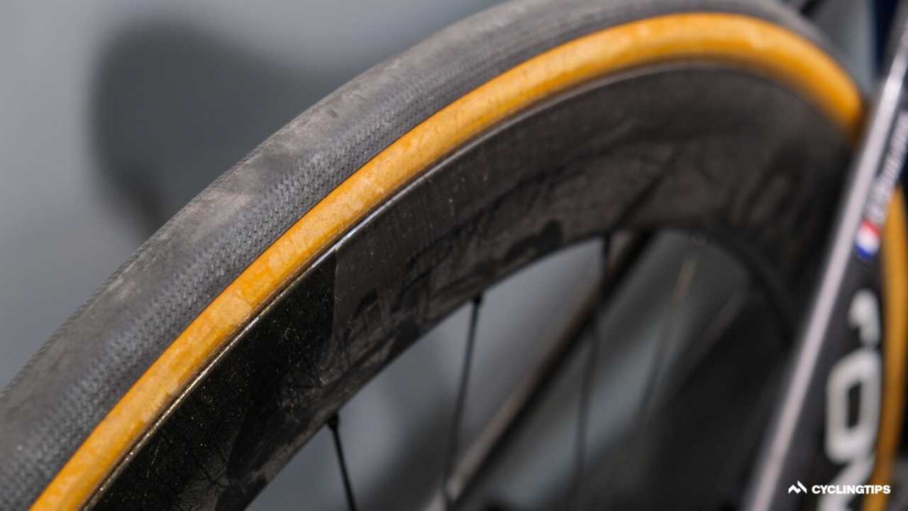 Gallery: Alaphilippe’s worlds winning Tarmac SL7 with clinchers!
