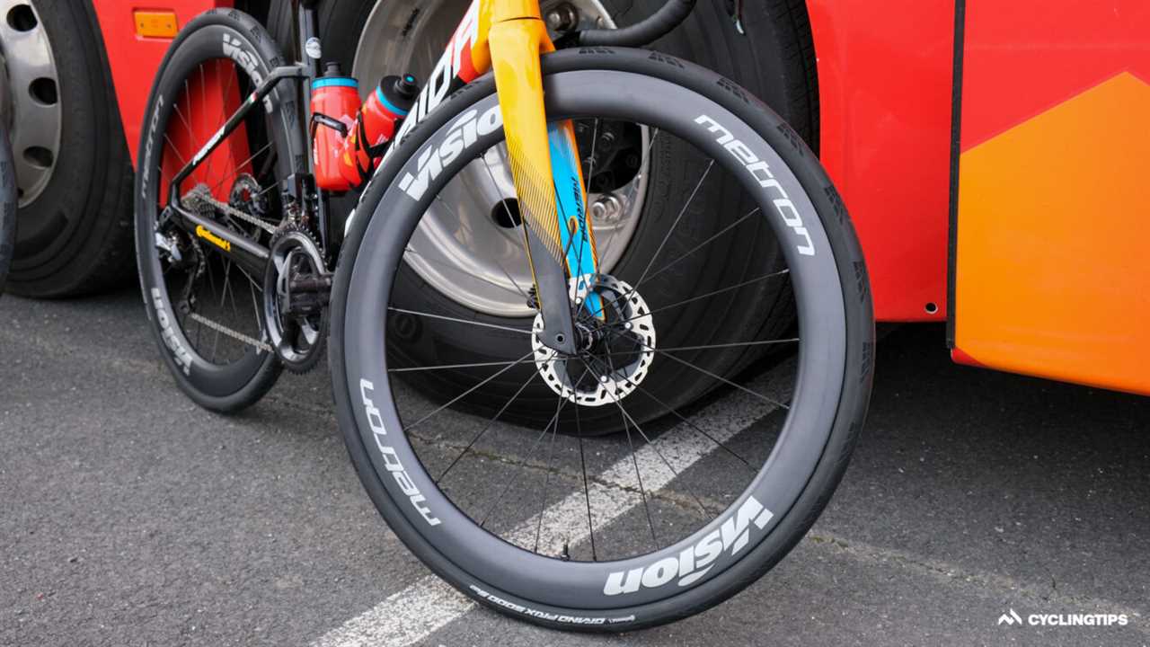 Spotted: Continental has a new tubeless GP5000 and it’s everywhere at Roubaix