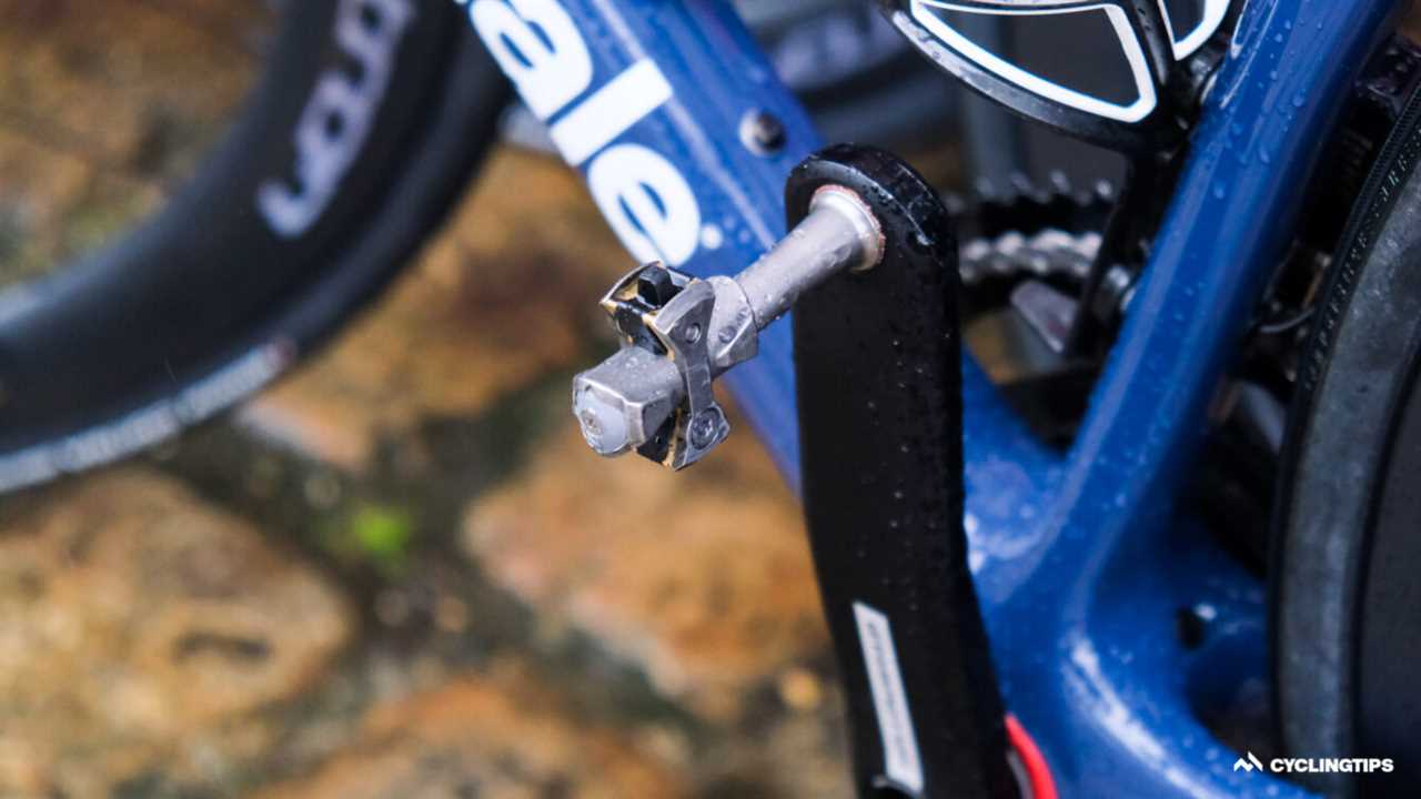 Paris-Roubaix tech gallery part one: Bars, gears, and notes