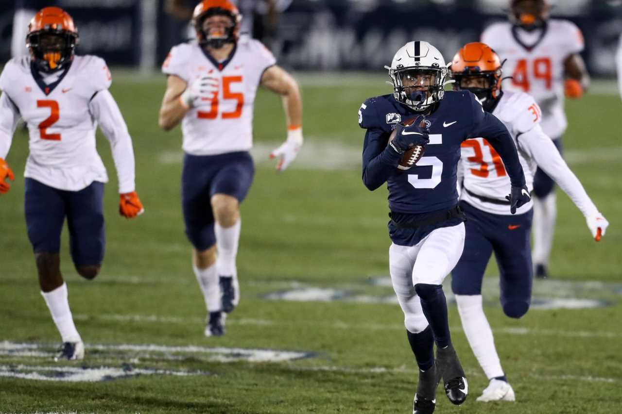 NCAA Football: Illinois at Penn State