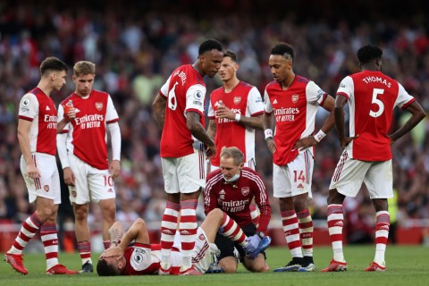 Arsenal star Granit Xhaka provides injury update as he steps up recovery