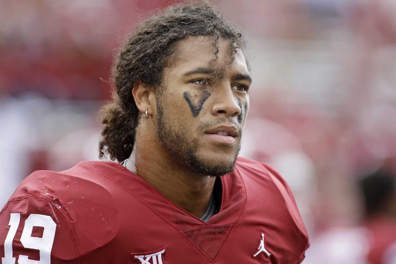 Oklahoma Sooners Linebacker Caleb Kelly shines on Fox's Big Noon Kickoff