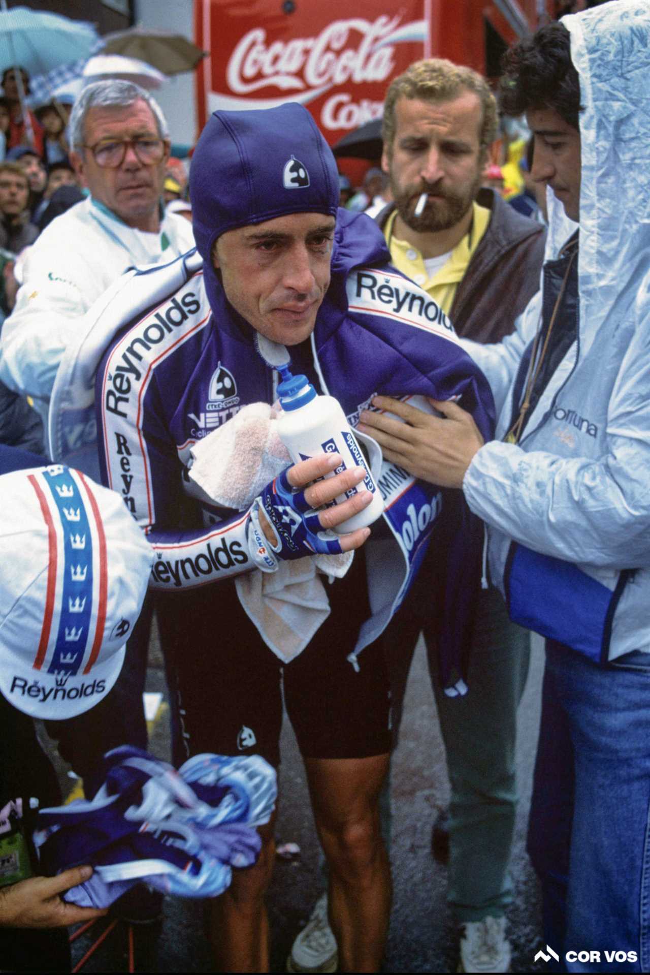 Retro gallery: The Gavia Pass turns a peloton to ice