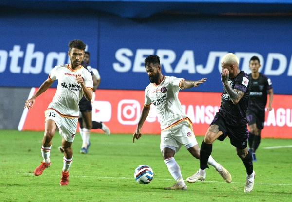 ISL 2021-22 : Odisha FC beat SC East Bengal in ten-goal thriller