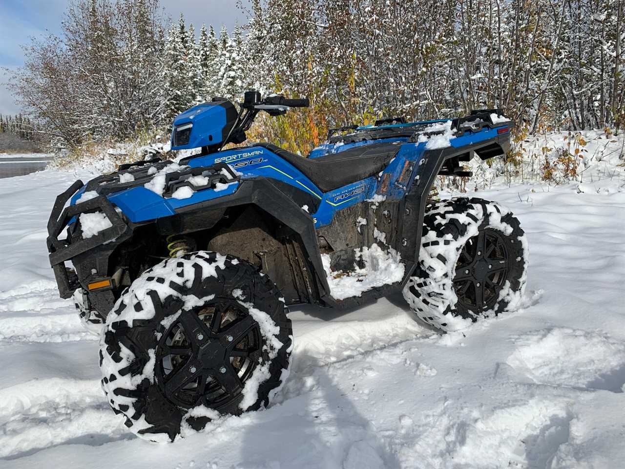 Polaris Sportsman 850 in the snow