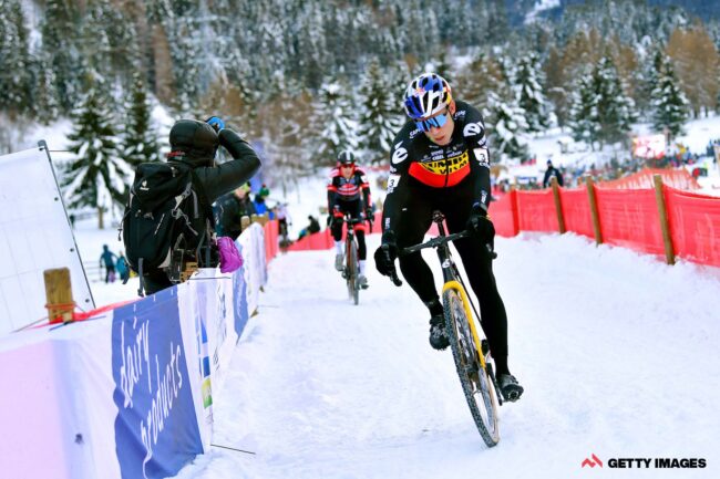 Wout van Aert swapped mud for snow, and still no one could come close