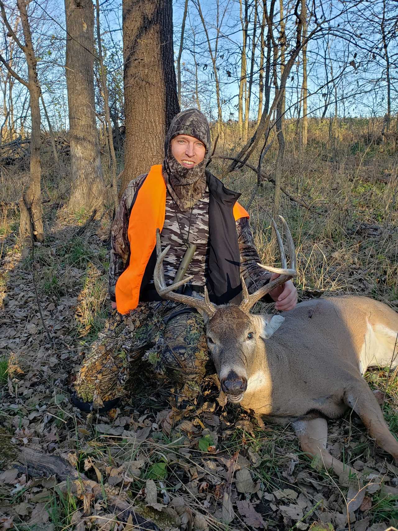 Paralyzed Veteran Uses a Mouth-Held Shooting Tab to Kill an 8-Point Missouri Buck