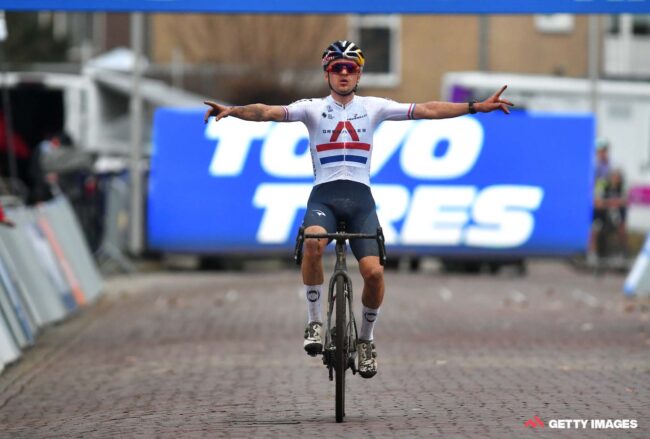 Tom Pidcock powers to victory at World Cup Hulst