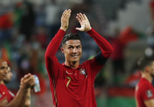 Cristiano Ronaldo scores brace against Ireland in WC Qualifiers, becomes all time highest goal scorer in International football