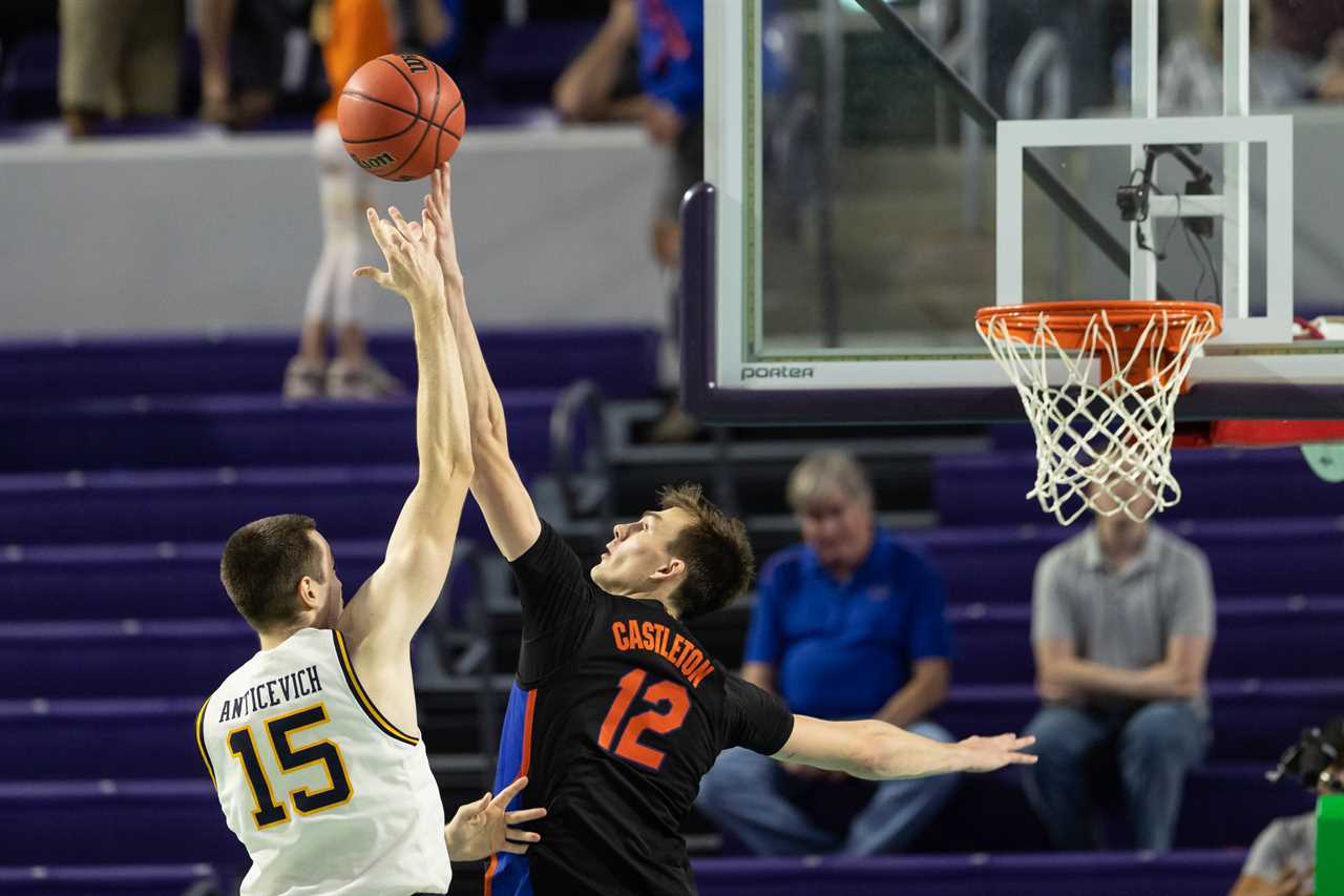 Gators hoops up three spots in The Athletic's rankings this week