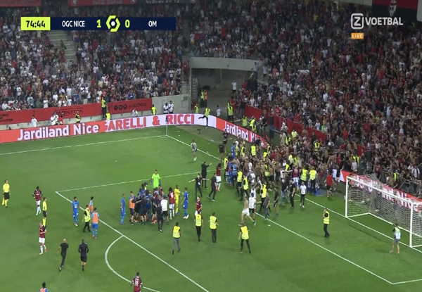 Ligue 1: Nice fans invade pitch to attack Marseille players; match temporarily stopped – Watch Video