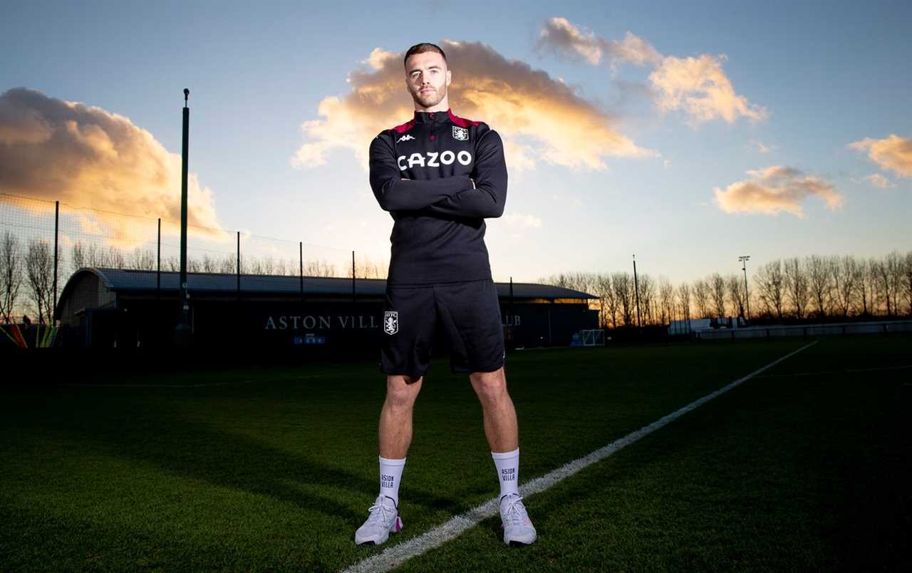 Aston Villa announce the signing of Calum Chambers from Arsenal