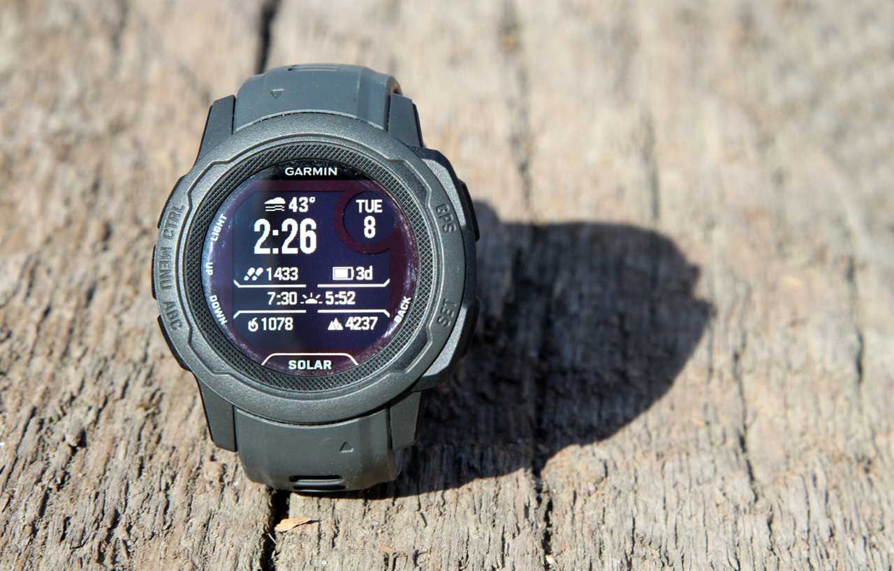 Review: The Garmin Instinct Solar 2 Series Is a Rugged, Customizable Smartwatch with an “Unlimited” Battery Life