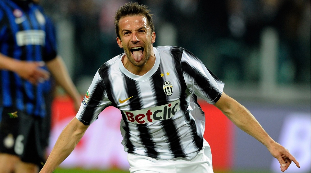 Top 10 greatest Italian footballers