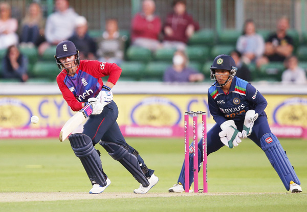 3rd T20: Danni Wyatt powers England to series win over India at Chelmsford