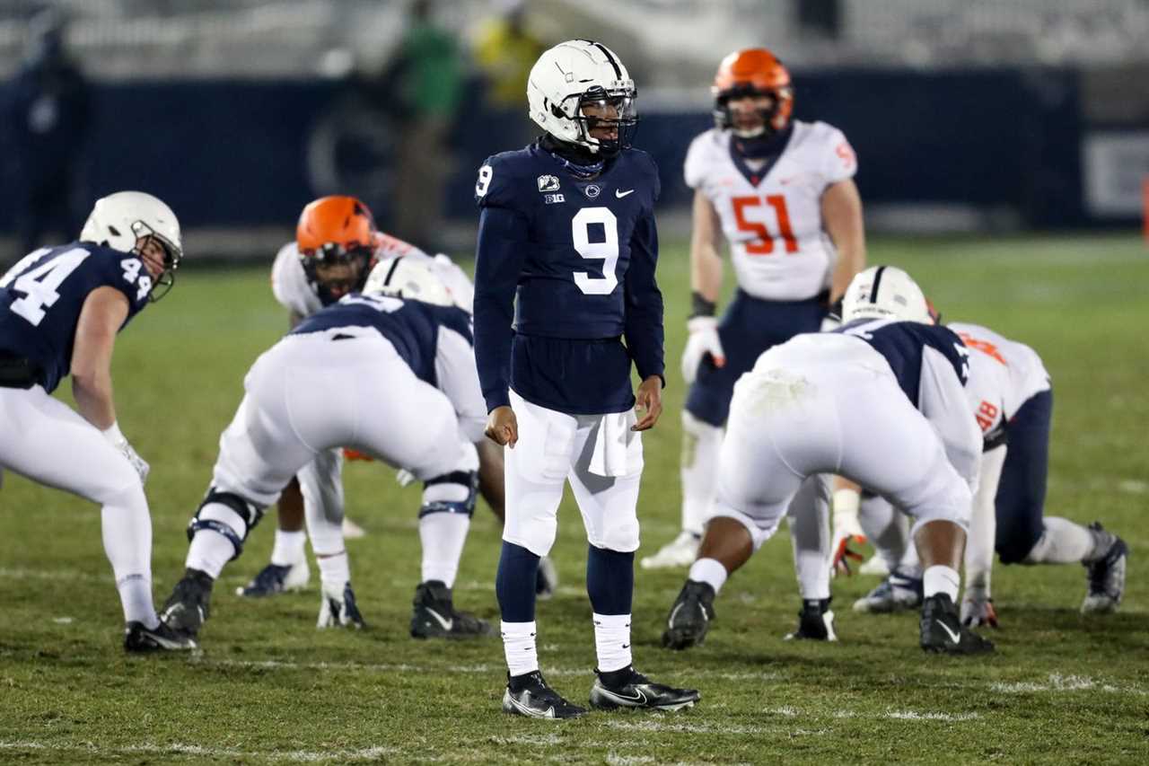 NCAA Football: Illinois at Penn State