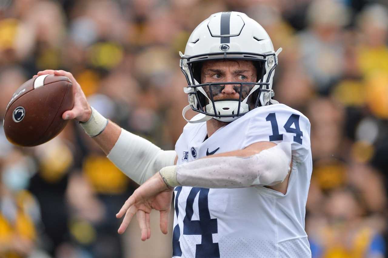 NCAA Football: Penn State at Iowa