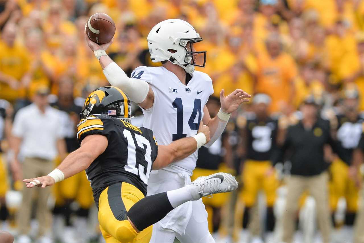 NCAA Football: Penn State at Iowa