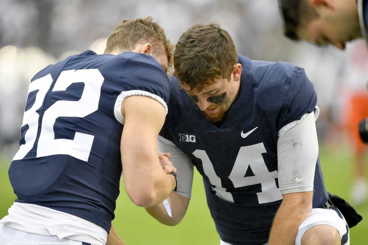 COLLEGE FOOTBALL: OCT 23 Illinois at Penn State