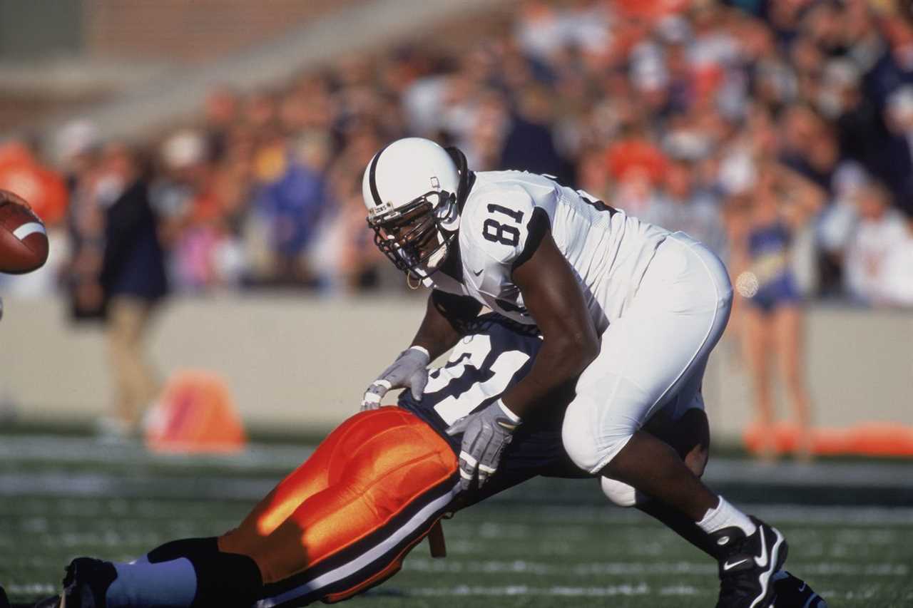 Defensive End Michael Haynes #81 of the Penn State Nittany Lions