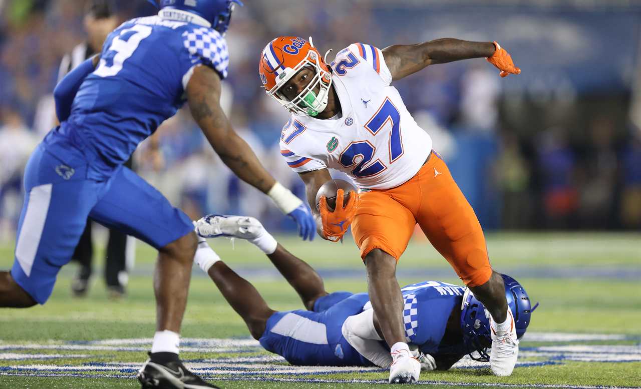 Sloppy loss causes Florida's steep drop in latest AP Poll