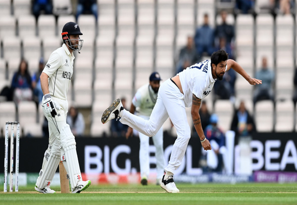 Ishant Sharma gets stitches on his right hand, test squad travels to London: Report