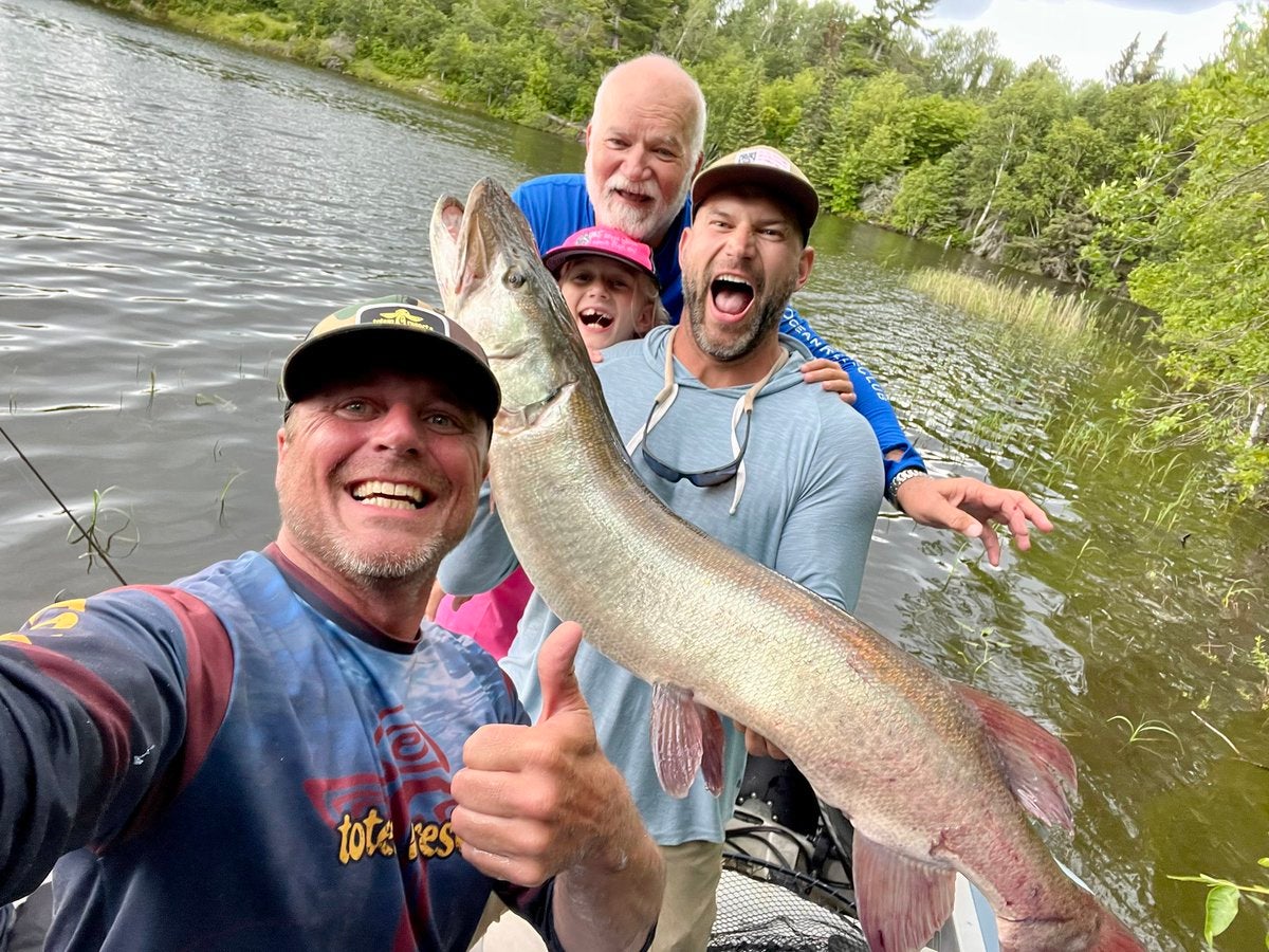 joe and logan thomas big muskie