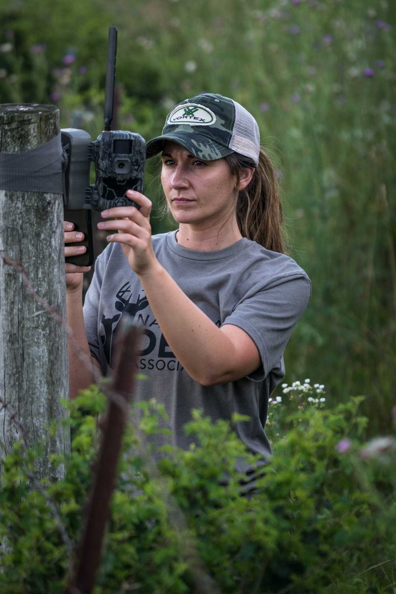 Cellular Trail Camera Review: Stealth Cam DS4K Transmit