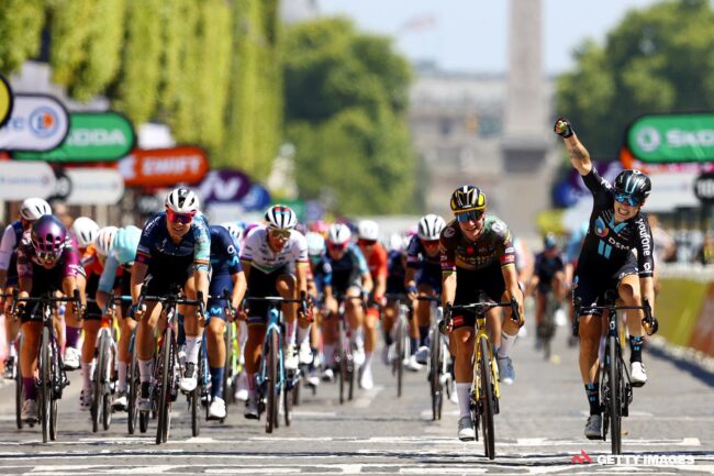 Tour de France Femmes stage 1: Lorena Wiebes sprints to victory