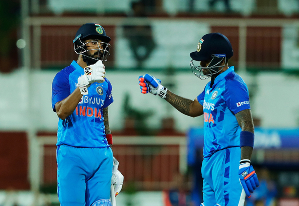 Arshdeep & Suryakumar star as India thrash SA by 8 wickets to take 1-0 lead | INDvsSA