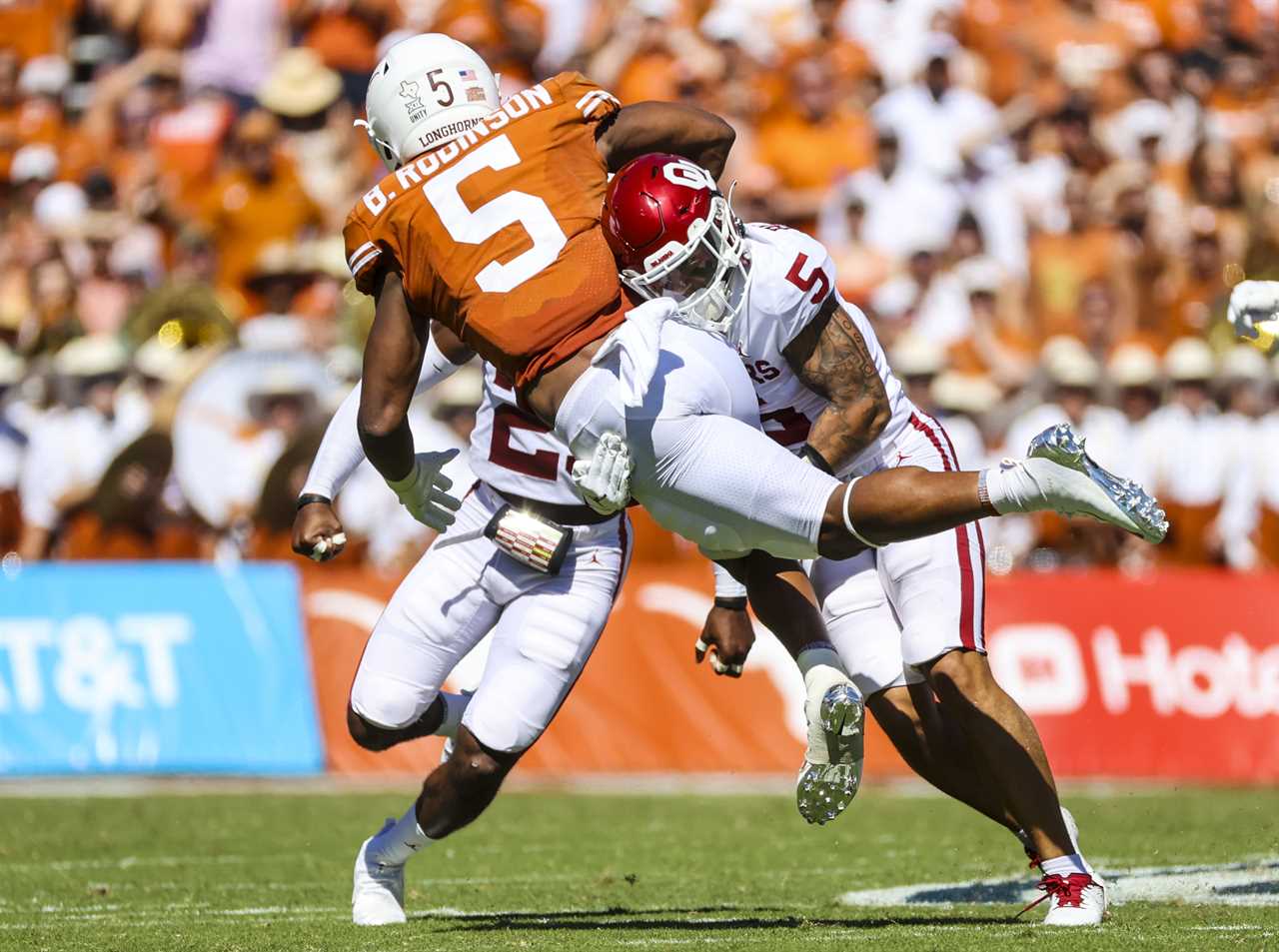 Oklahoma Sooners vs. Texas Longhorns: Stream, injury report, broadcast info for week 6