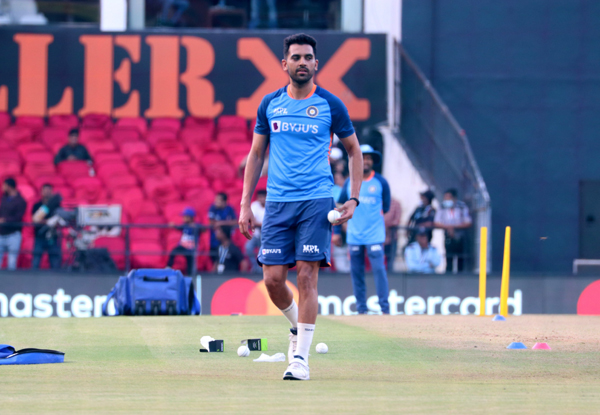 Shardul Thakur to travel to Australia along with Shami & Siraj; Deepak Chahar likely to be ruled out | T20 World Cup