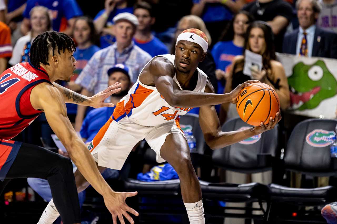 Florida basketball teetering on edge in ESPN's bracketology update