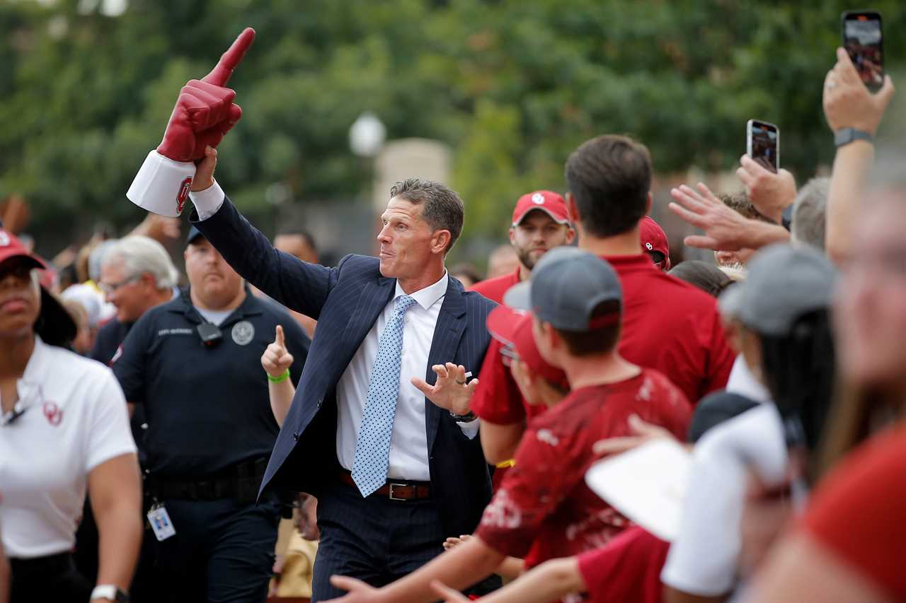 Oklahoma offers Arizona transfer Dorian Singer