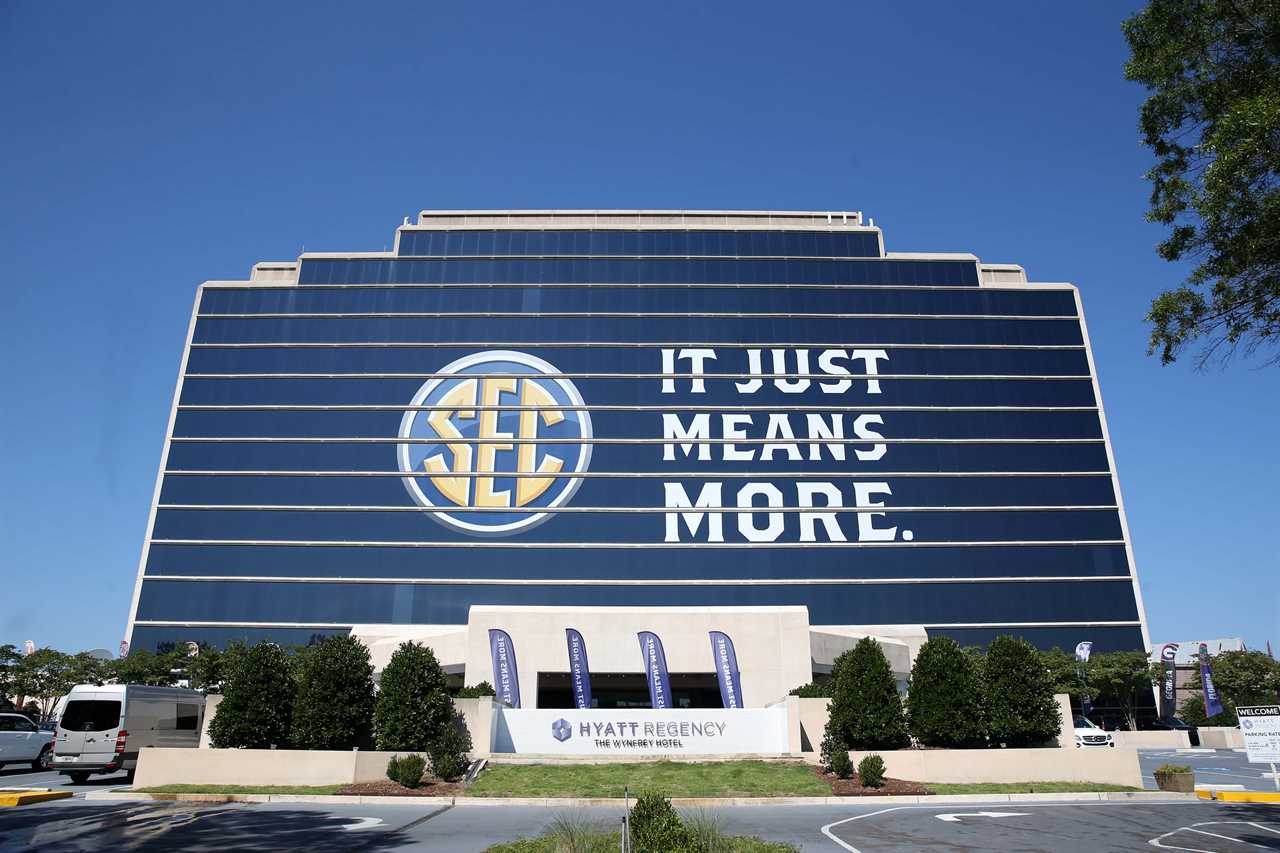 'Growing sentiment': Oklahoma and Texas to the SEC could come as early as 2024