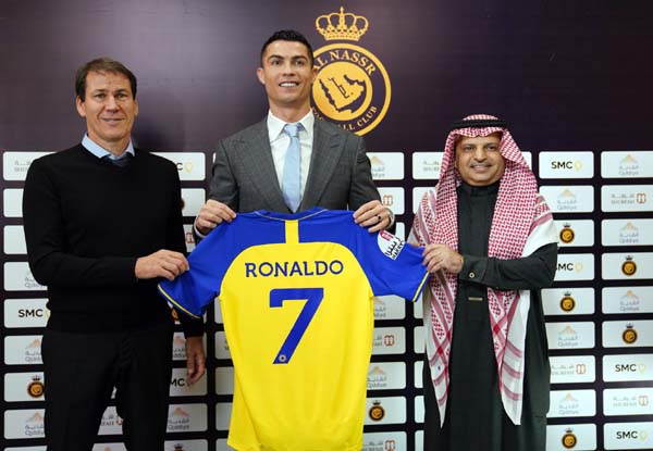 Cristiano Ronaldo presented by Al Nassr club in front of packed Mrsool Park Stadium