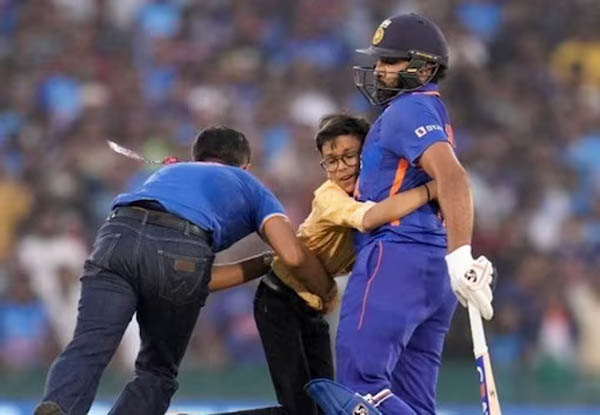 Rohit Sharma’s gesture towards a young fan hailed by netizens | INDvsNZ