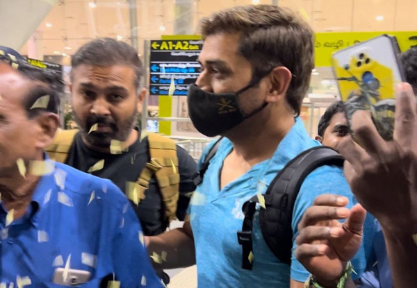 Chennai Super Kings’ captain MS Dhoni given grand welcome by fans at Chennai airport | IPL 2023  