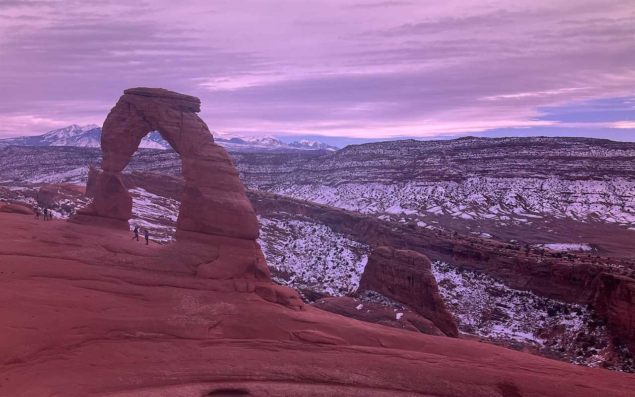 Delicate arch viewed through Everglades lens.