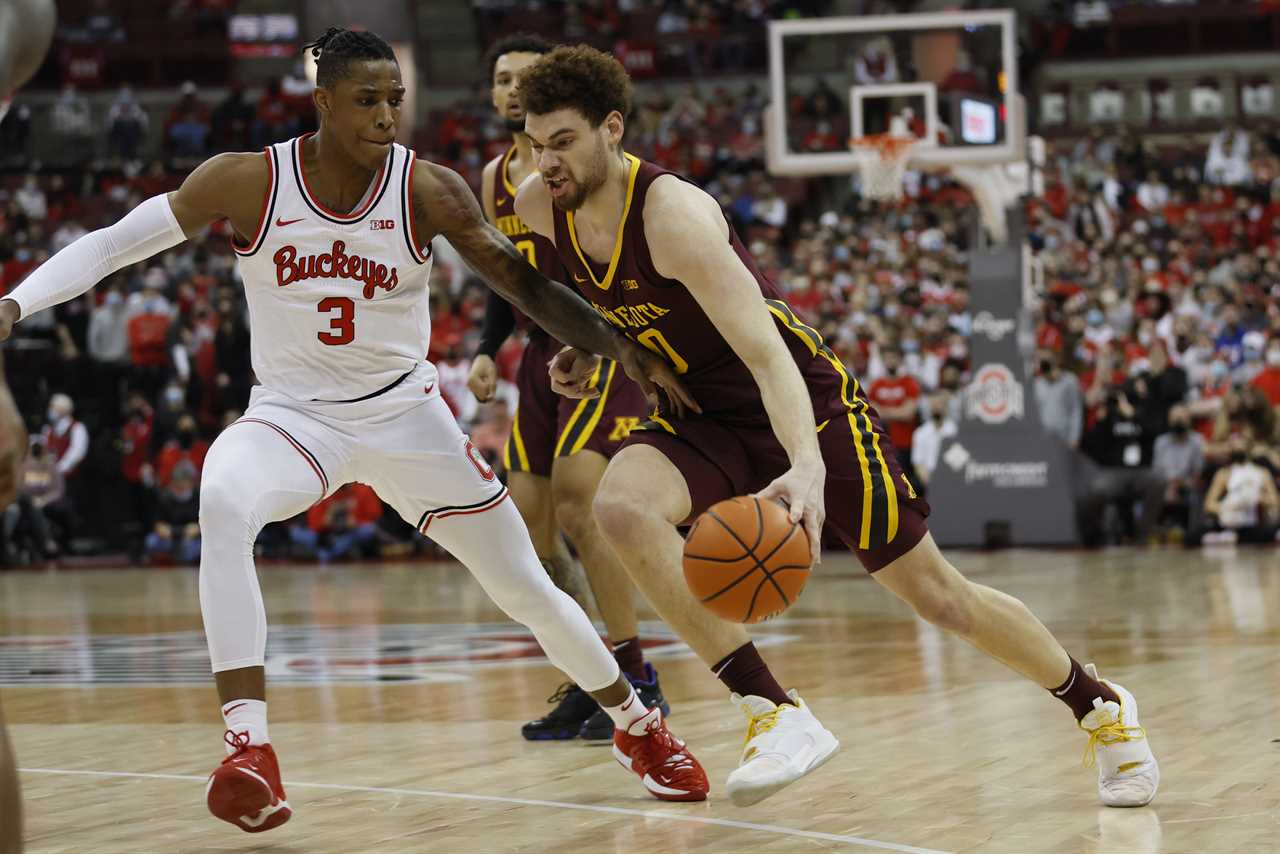 Ohio State basketball trails Minnesota after sloppy first half